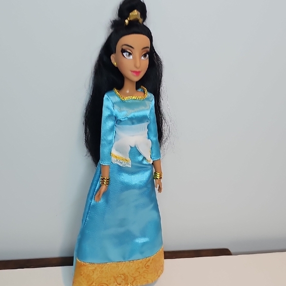 Disney Princess Doll in Blue and Gold Attire - Picture 4 of 6